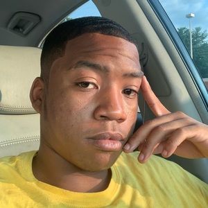 Meet your Posher, Akil